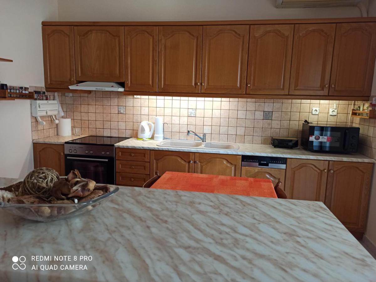 Appartement Ομορφο Διαμέρισμα Κοντά Στο Σταθμό Δουκίσσης Πλακεντίας à Athènes Extérieur photo